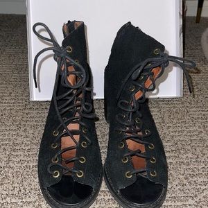 JEFFREY CAMPBELL taggart heels